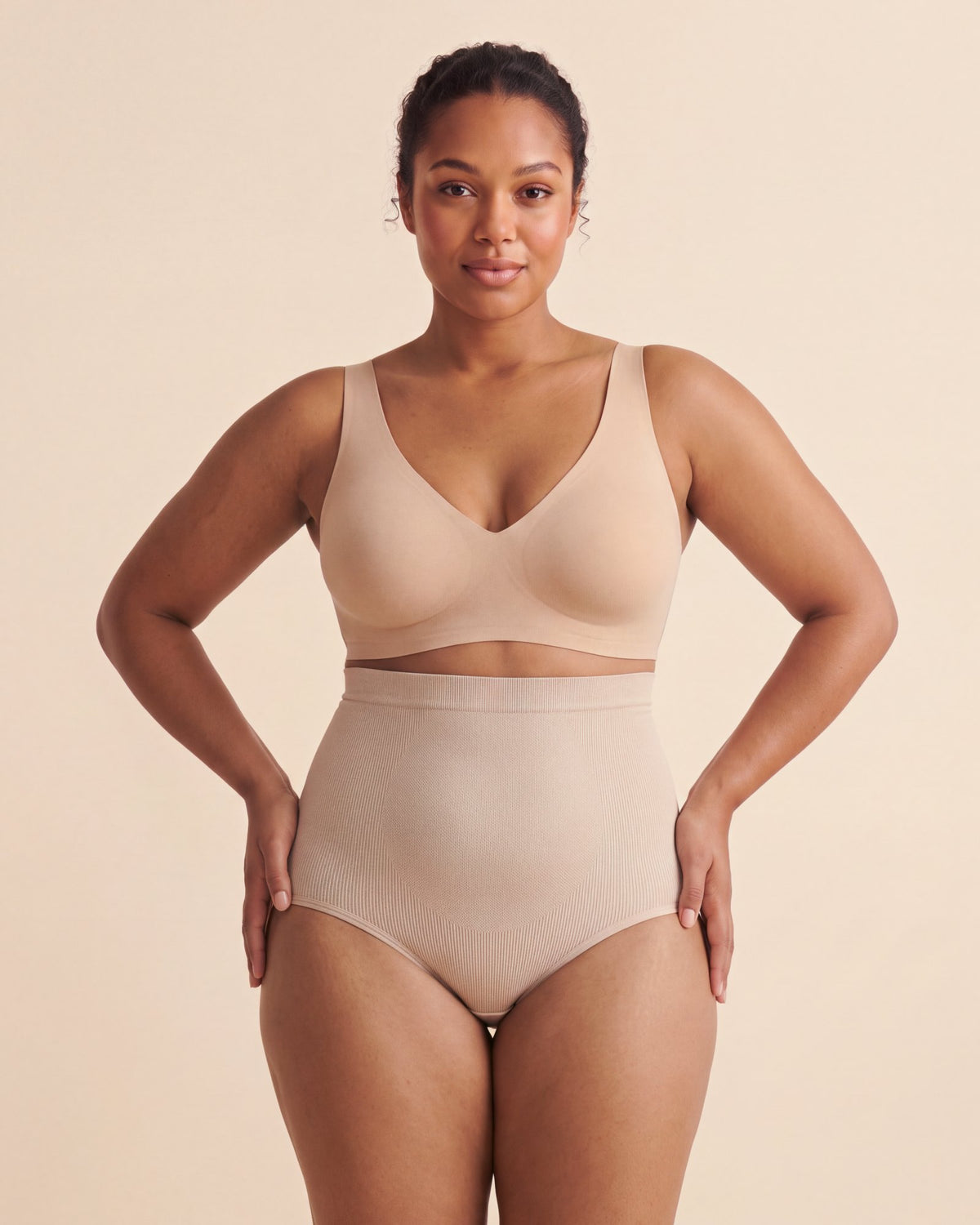 La Culotte Taille Haute nude, portée de face
