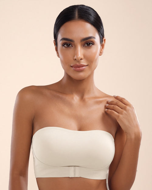 Le Bandeau Anti-Glisse nude, porté de face, épaules nues #nude
